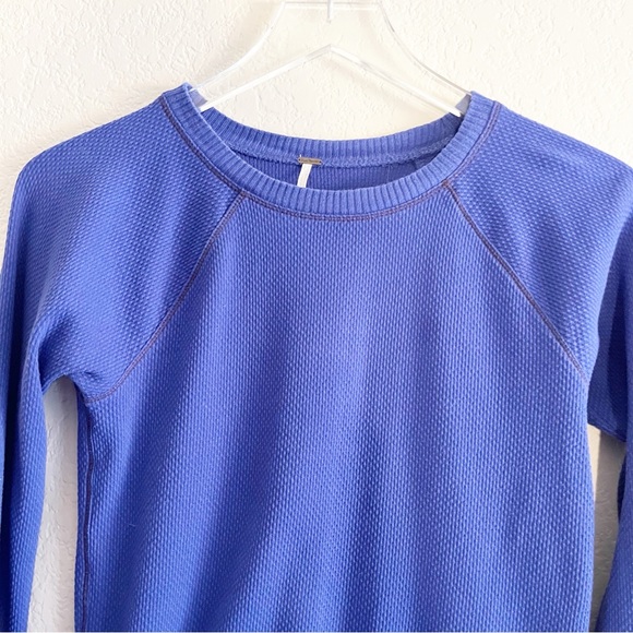 FREE PEOPLE In The Mix Cuff Thermal Waffle Shirt Size Medium - Picture 6 of 11